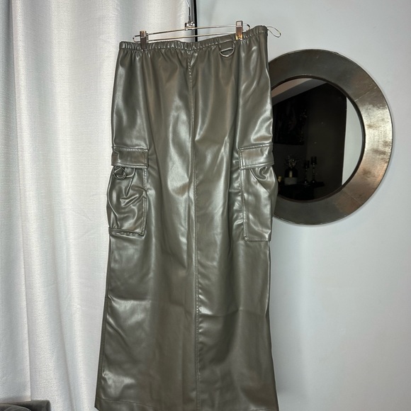 NWT Zara Woman Faux Leather Cargo Khaki Green Bloggers Fav Skirt Size S Small - Picture 11 of 14
